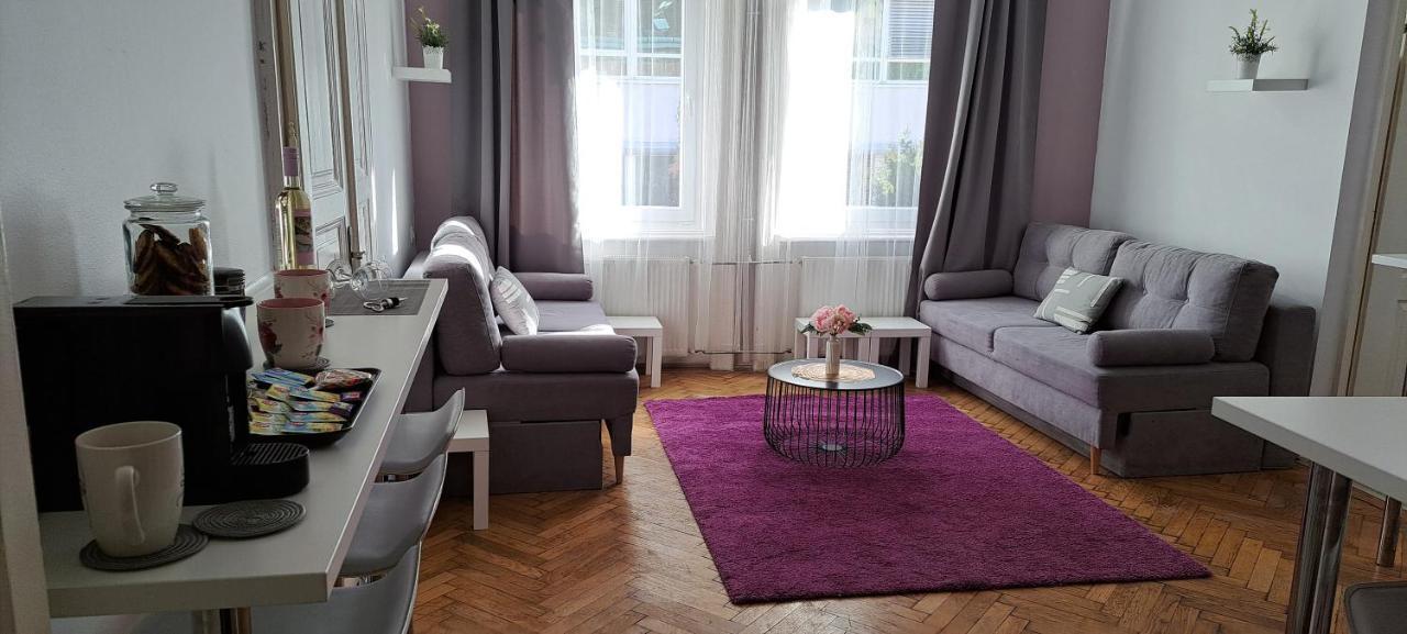 Sweet 16 Apartment In The Party District Budapest Extérieur photo