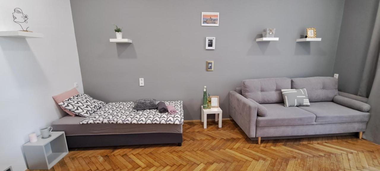 Sweet 16 Apartment In The Party District Budapest Extérieur photo