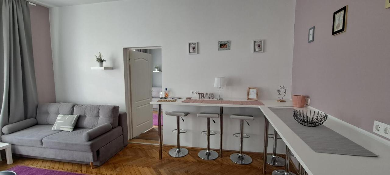 Sweet 16 Apartment In The Party District Budapest Extérieur photo